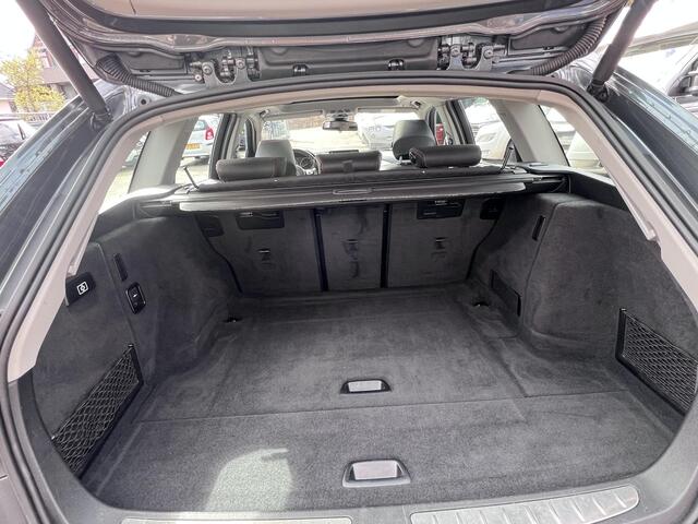 BMW 3-SERIE Touring 330d xDrive High Executive
