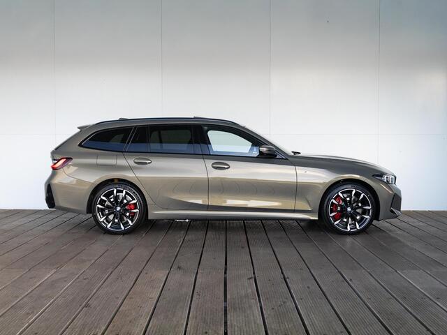 BMW 3-SERIE Touring 330e | Individual Lak | M Sportpakket Pro | Innovation Pack | Comfort Pack | Panoramadak | Trekhaak