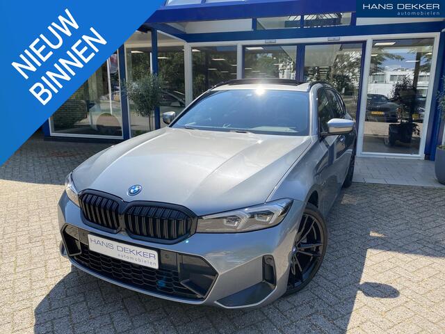 BMW 3-SERIE Touring 330e xDrive Panorama Dak / 360 / M Sportpakket / Wide Screen