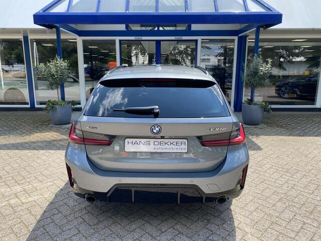 BMW 3-SERIE Touring 330e xDrive Panorama Dak / 360 / M Sportpakket / Wide Screen
