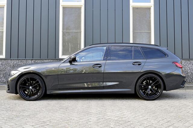 BMW 3-SERIE Touring 320i M-Sport Rijklaarprijs-Garantie Panorama dak trekhaak Sport interieur Led Camera