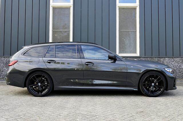 BMW 3-SERIE Touring 320i M-Sport Rijklaarprijs-Garantie Panorama dak trekhaak Sport interieur Led Camera