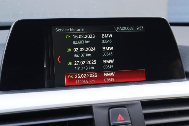 BMW 3-SERIE Touring 320d EDE | Navigatie | Climate control | PDC achter | Bluetooth | Cruise control