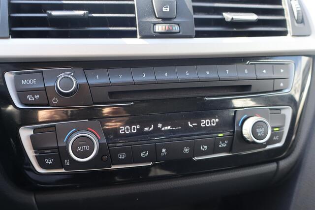 BMW 3-SERIE Touring 320d EDE | Navigatie | Climate control | PDC achter | Bluetooth | Cruise control