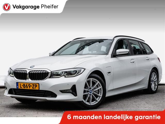 BMW 3-SERIE Touring 320e Business Edition Plus Trekhaak/ Leer/ Stoelverwarming/ Camera/ Laserlight