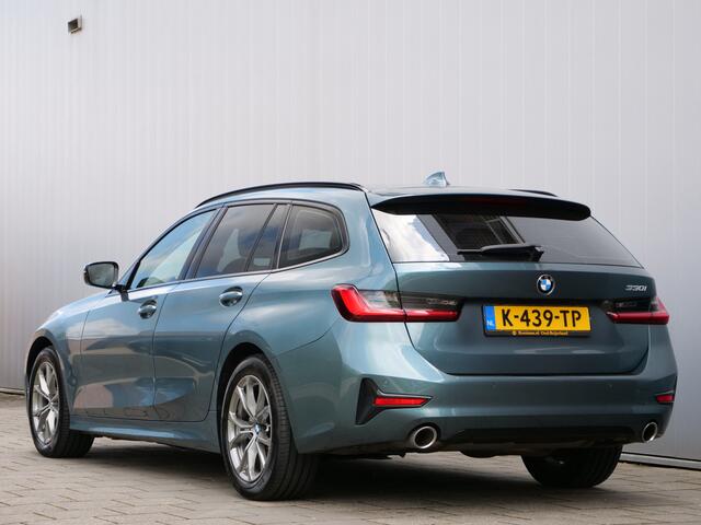 BMW 3-SERIE Touring 330i Introduction High Executive 259 Pk Automaat Navi / DAB / Apple Carplay / PDC / Stoelverwarming