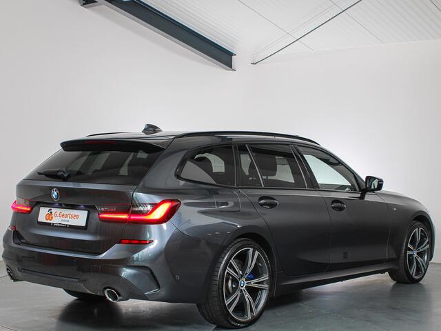 BMW 3-SERIE Touring 330e xDrive High Executive M-sport Panoramadak, Laser, Volleder, Memory, H&K, Individual