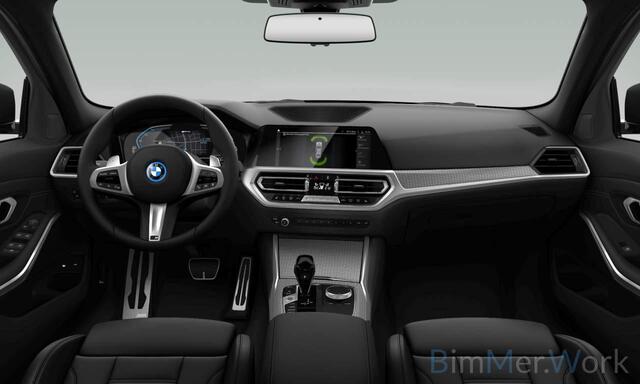 BMW 3-SERIE 330e High Ex. M-Sport |Schuif/kantel|Leer|Trekhaak|19"