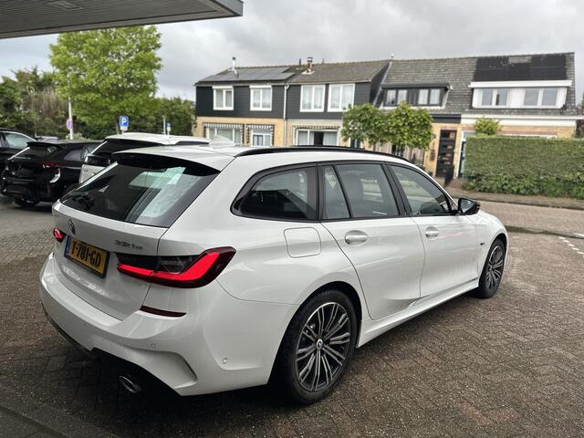 BMW 3-SERIE Touring 330e xDrive Business Edition Plus Pano / HUD / ECC / 360 Camera