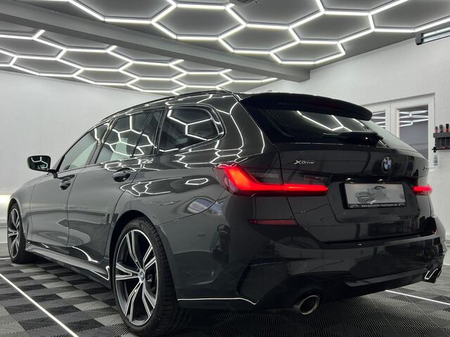 BMW 3-SERIE Touring 330i xDrive M-SPORT ** LED, BEIGE LEDER, PANORAMA, NAVI+, ACC, 19-INCH LMV ** 1e EIG - slechts 55.887km. ** ** INFORMEER OOK NAAR ONZE AANTREKKELIJKE FINANCIAL-LEASE TARIEVEN **