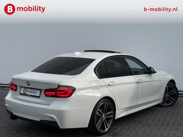 BMW 3-SERIE 320i High Executive M-Sport Schuif/kanteldak Apple CarPlay | Hifi | Achteruitrijcamera | DAB | Leer | NL Auto!