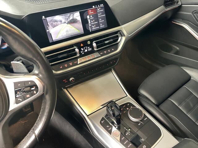 BMW 3-SERIE 320i Business Edition Plus Kanteldak, Head-up Display, Carplay, Android Auto, M pakket