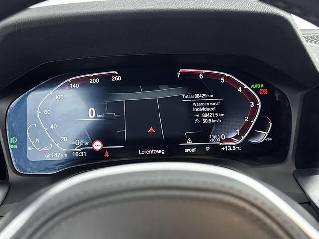 BMW 3-SERIE Touring 320i Executive Edition 184PK | M-Sport | Sportstoelen | Stoelverwarming | Elektrische Kofferklep | Navigatie | Zwarte details | Apple CarPlay & Android Auto
