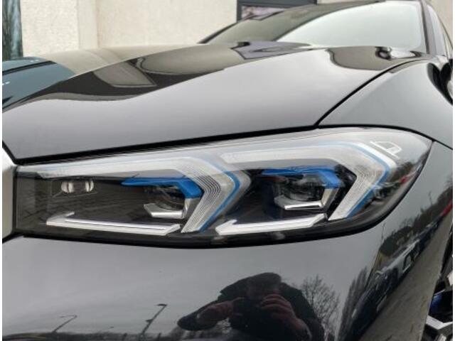 BMW 3-SERIE Touring 330e xDrive M-SPORT ** AD. LED, LEDER, PANORAMA, TREKH, MEM, H&K, 19-inch LMV ** Ex BMW-AG ** ** INFORMEER OOK NAAR ONZE AANTREKKELIJKE FINANCIAL-LEASE TARIEVEN **