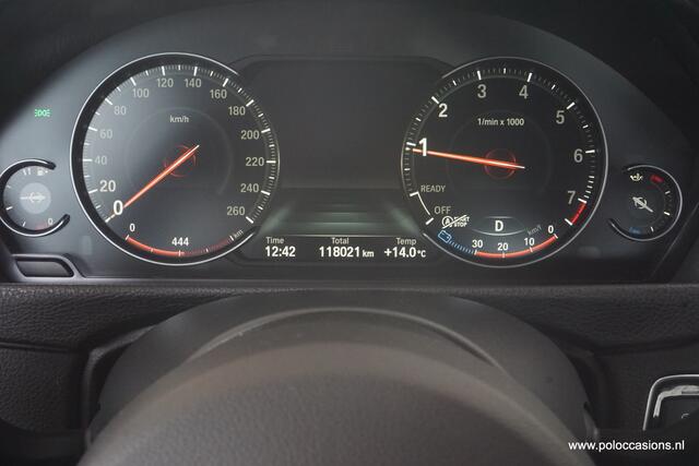 BMW 3-SERIE 318i LCI M Sport M-Pakket | Navig | Dealerauto | 318i