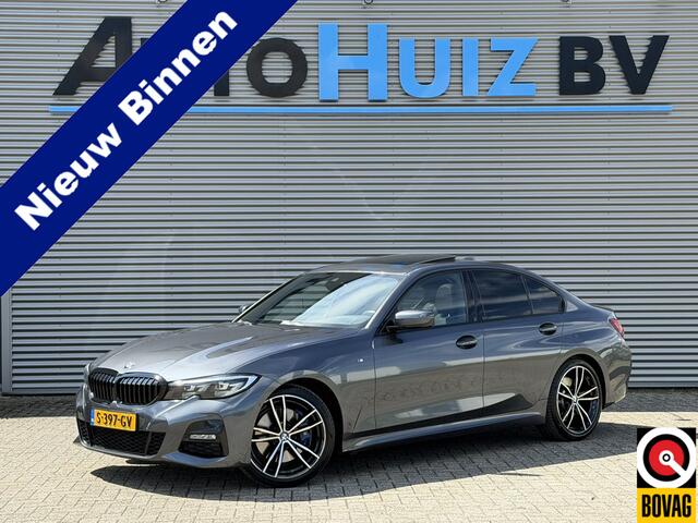 BMW 3-SERIE 330i High Executive M Sport Schuif-/ Kanteldak 19 Inch Wegklapbare trekhaak Achteruitrijcamera Carplay Stoelverwarming