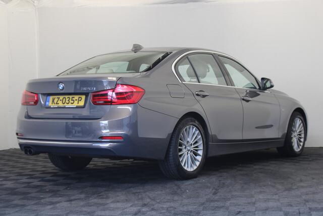 BMW 3-SERIE 320i Centennial Executive |Pano|Navi|