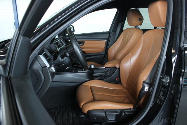 BMW 3-SERIE Touring 320d EDE Sport Edition Trekhaak | Leder | Carplay | LED | Navi | Cruise | Elektr. Klep | 18" LMV | PDC