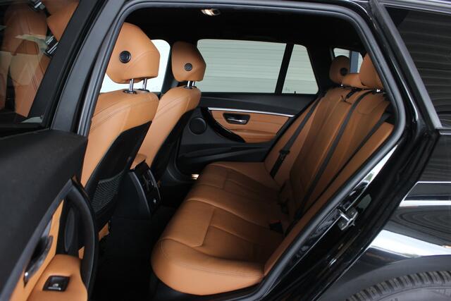 BMW 3-SERIE Touring 320d EDE Sport Edition Trekhaak | Leder | Carplay | LED | Navi | Cruise | Elektr. Klep | 18" LMV | PDC