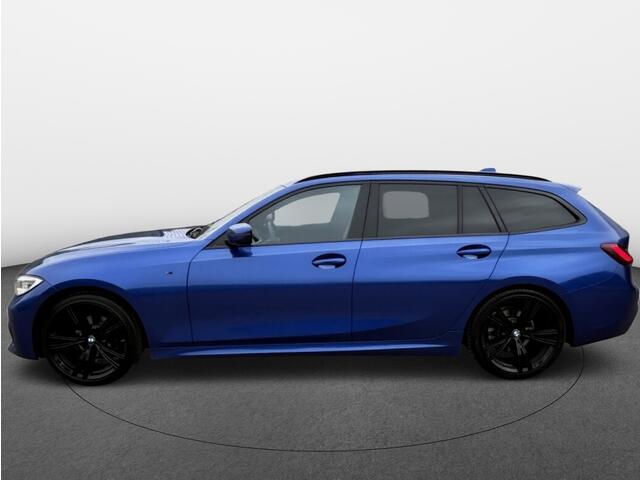 BMW 3-SERIE Touring 318i Executive Edition M-pakket Aut | Leder | Panoramadak