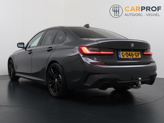 BMW 3-SERIE 330i High Executive Edition M Sport | Trekhaak | NAP | HUD |