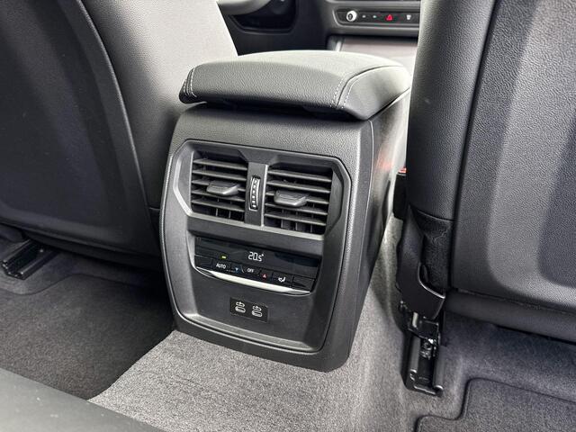 BMW 3-SERIE Touring 330e | M Sport | Innovation Pack | Harman Kardon