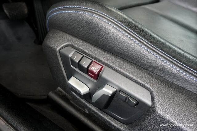 BMW 3-SERIE Touring 330i M Sport Panorama | Harman Kardon | Leder | Carplay | 252PK!