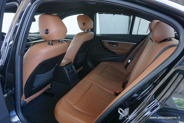 BMW 3-SERIE 320i High Exec Uniek! | AIRRIDE | Automaat | Sportinter | Lowrider