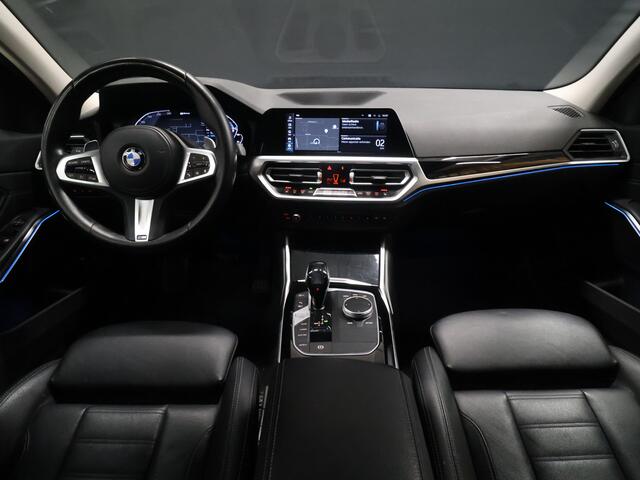 BMW 3-SERIE Touring 330e eDrive M Sport [CAMERA, APPLE CARPLAY, ANDROID, TREKHAAK, CRUISE, STOELVERWARMING, ELEKTRISCHE ACHTERKLEP, PDC, NAVIGATIE, NIEUWSTAAT]