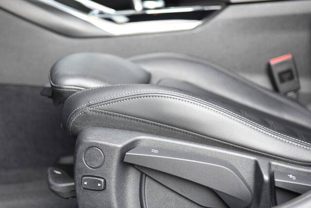 BMW 3-SERIE 330e eDrive Edition * Sportstoelen * Hifi Proffesional * Achteruitrijcamera * 19 inch Velgen *