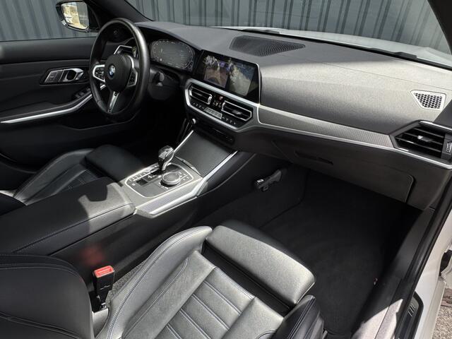 BMW 3-SERIE 330e M Sport 292 pk PANO, Stuurverw, Elektr Zetels