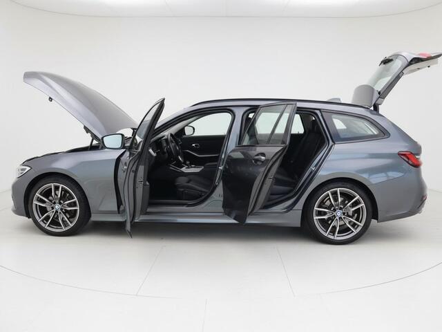 BMW 3-SERIE Touring 318i Business Edition Plus | Clima | Cruise | Multimedia/Navi | Stoel/-Stuurverwarming | Leder | PDC |