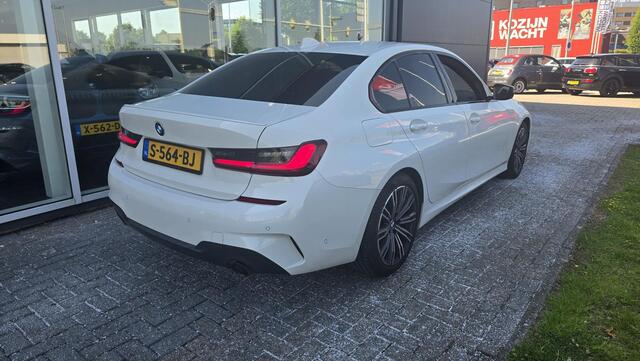 BMW 3-SERIE 318i High Executive |DOH|BTW|Automaat
