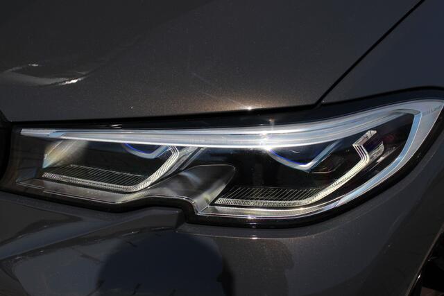 BMW 3-SERIE Touring 320i High Executive M Pakket | Pano | Laser | Leder | ACC | Apple Carplay |