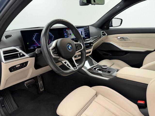 BMW 3-SERIE Touring 330e M-Sport Pro | Arctic Race Blue | Sport Pro Package | Harman/Kardon