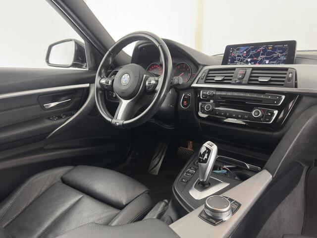 BMW 3-SERIE Touring 318d M-Sport Edition Aut. *LEATHER | FULL-LED | HEATED-SPORTSEATS | CAMERA | DIGI-COCKPIT | HIFI-SOUND | NAVI-FULLMAP | ECC | PDC | CRUISE | KEYLESS | TOWBAR | 17''ALU*