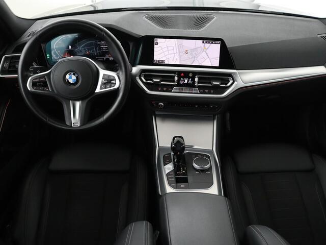 BMW 3-SERIE 320i Executive Edition | Sport Line | Trekhaak | Harman/Kardon | Sfeerverlichting | Carplay | Half leder | Live Cockpit | Parkeerhulp | Navigatie | Climate control | Full LED | Bluetooth | Cruise control