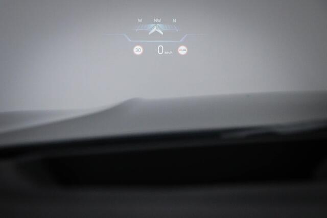 BMW 3-SERIE 330e M-Sport | COMFORT / INNOVATION- PACK | HEAD UP | 360 CAMERA