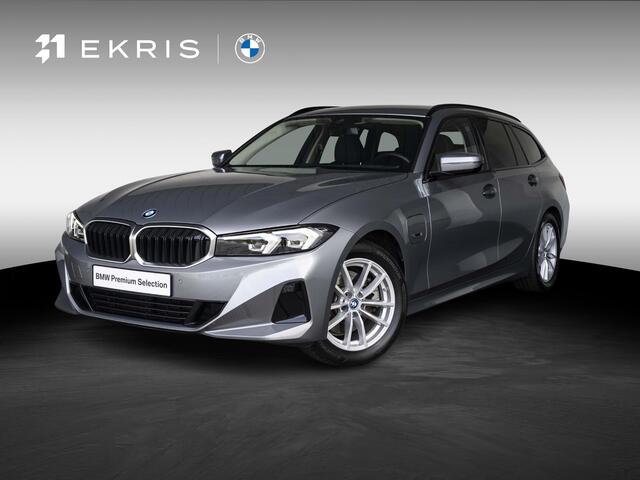 BMW 3-SERIE Touring 320e | Entertainment Pack | Comfort Pack | 17 inch | Comfort Access | Elektrisch verstelbare stoelen | Sportstoelen | HiFi | Stoelverwarming