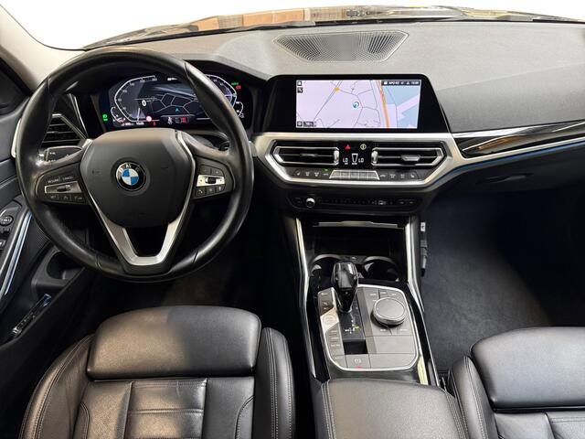 BMW 3-SERIE 330e High Executive I Leder I Stoelverwarming I Cruise Control I LED