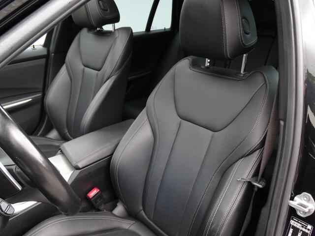 BMW 3-SERIE touring 330 e M Sport Pano/apple carplay /trekhaak
