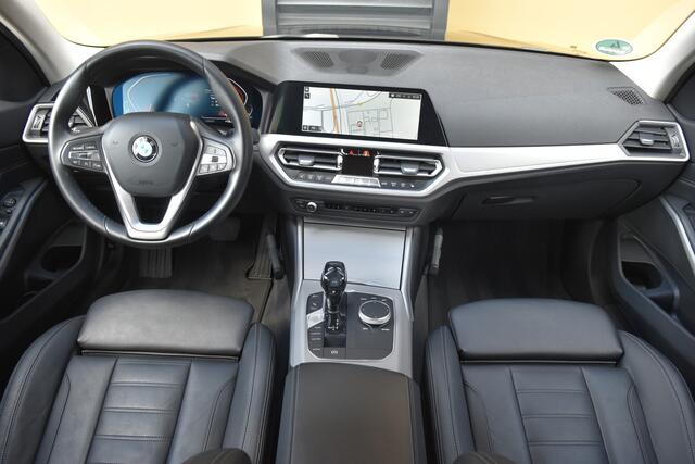 BMW 3-SERIE 320i High Executive Edition * Sportstoelen * Trekhaak * Leder * Stoelverwarming *