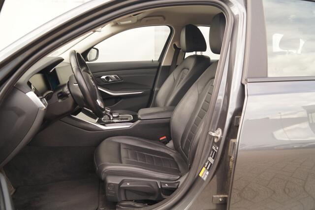 BMW 3-SERIE Touring 320e PHEV Business Edition Plus -LEER-ECC-NAVI-