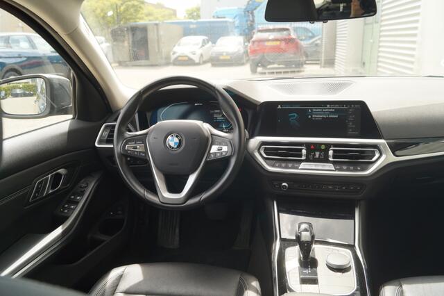 BMW 3-SERIE Touring 320e PHEV Business Edition Plus -LEER-ECC-NAVI-
