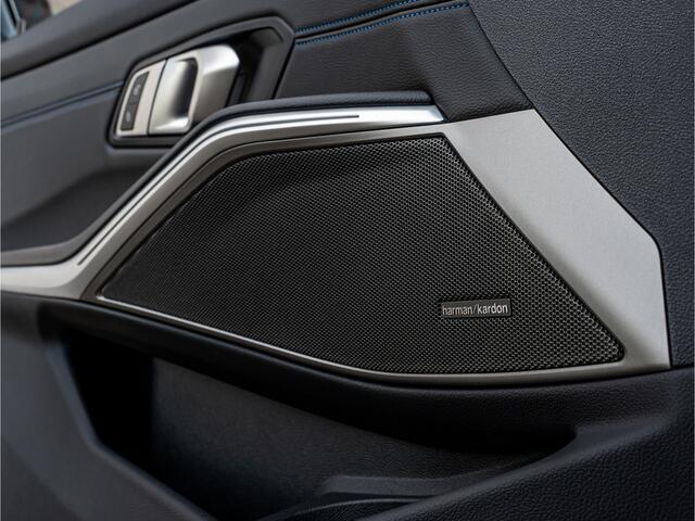 BMW 3-SERIE Touring 330e xDrive High Exe M-Sport PANO LASER HARMAN KARDON HUD CAMERA 19 INCH BOMVOL!!