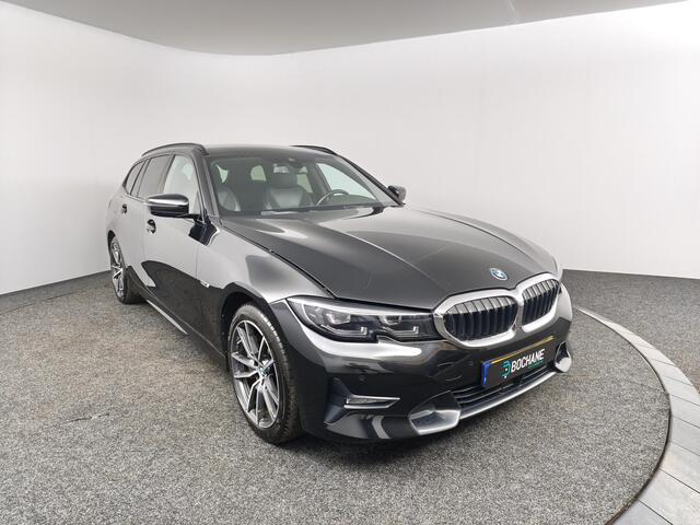BMW 3-SERIE Touring 330e High Executive | Trekhaak | Stoelverwarming | Adaptive Cruise Control | Elektrische Achterklep |