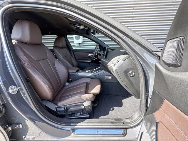 BMW 3-SERIE Sedan 318i