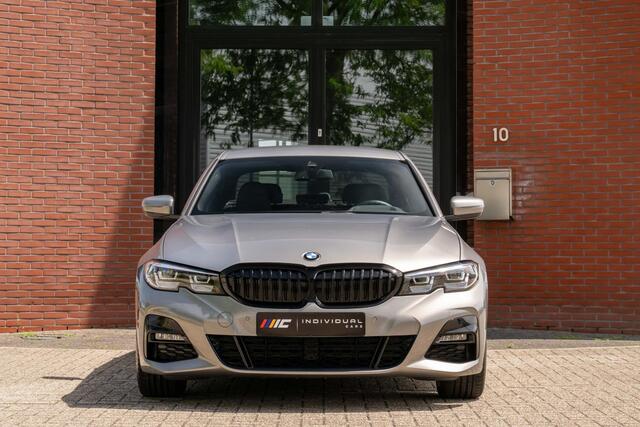 BMW 3-SERIE 320i Executive Edition M-Sport Head-Up Orig NL