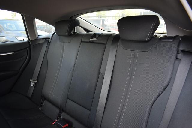 BMW 4-SERIE Gran Coupé 418i Executive | Sportstoelen | Navi | Climate | Cruise