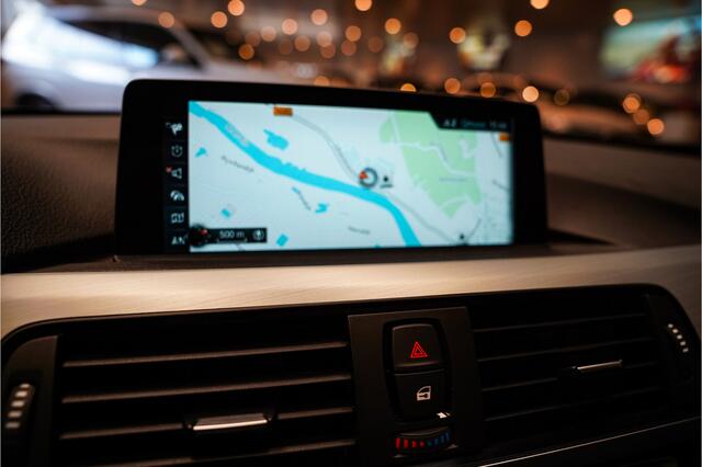 BMW 4-SERIE Gran Coupé 420i High Executive M-Sport|Schuif-Kanteldak|Trekhaak|Leder|Navi